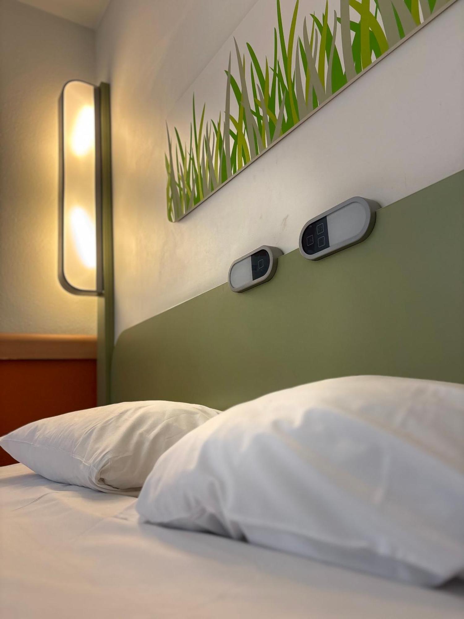 Ibis Budget Centre Hotel 2*