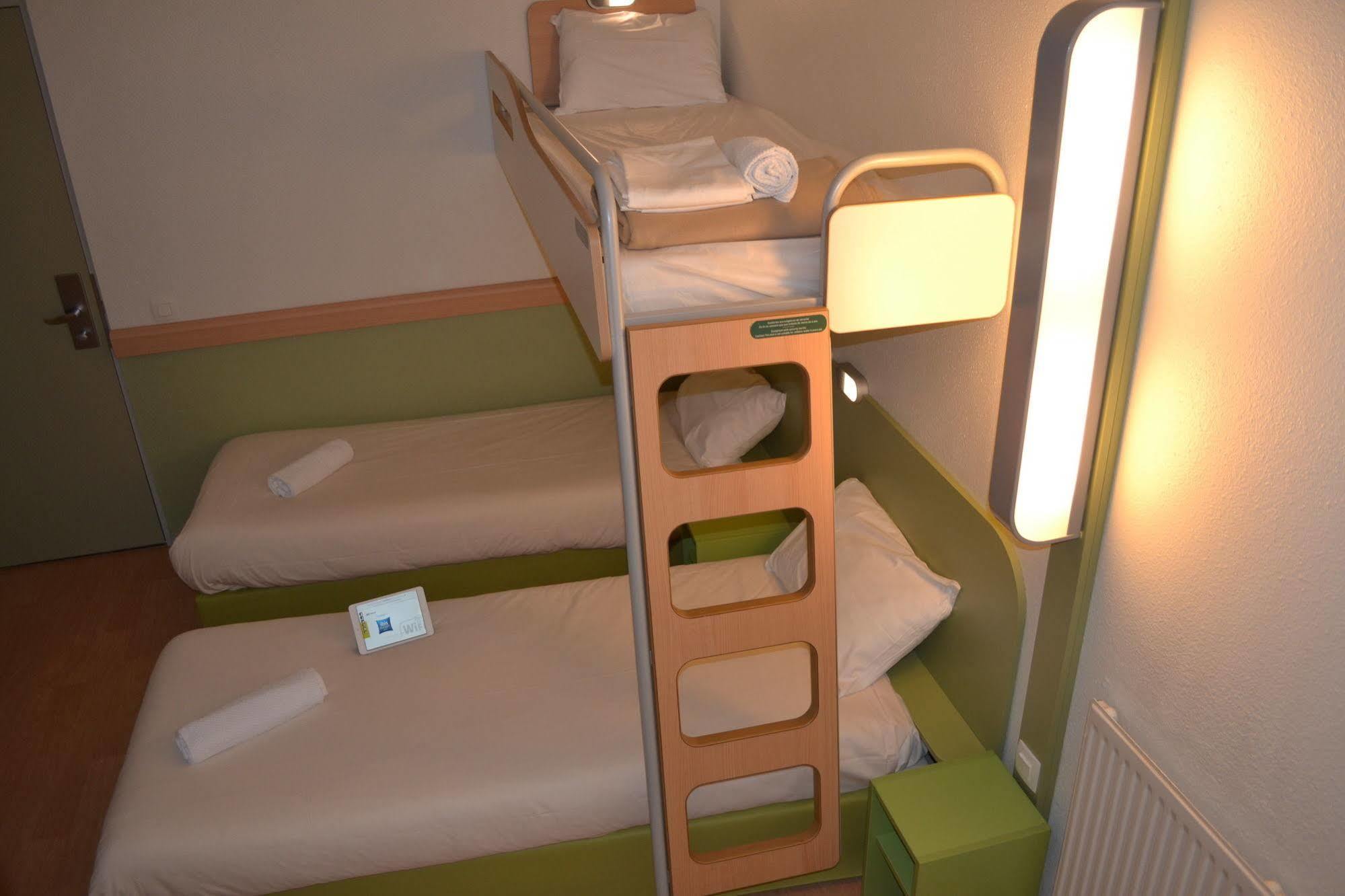 Ibis Budget Centre 2*